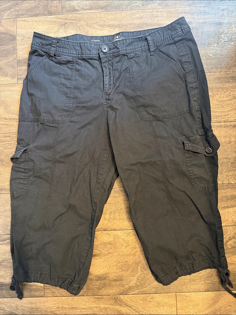 St. John's Bay Black Capri Pants with Button Front